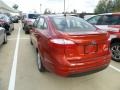 Hot Pepper Red - Fiesta SE Sedan Photo No. 3