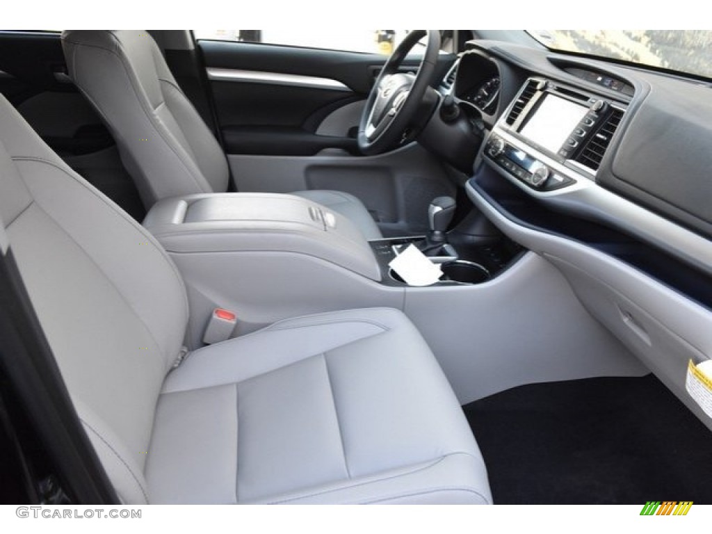 Ash Interior 2019 Toyota Highlander SE AWD Photo #130066070