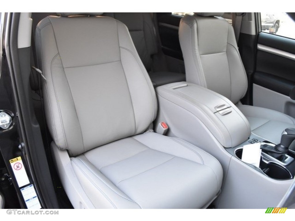 Ash Interior 2019 Toyota Highlander SE AWD Photo #130066082