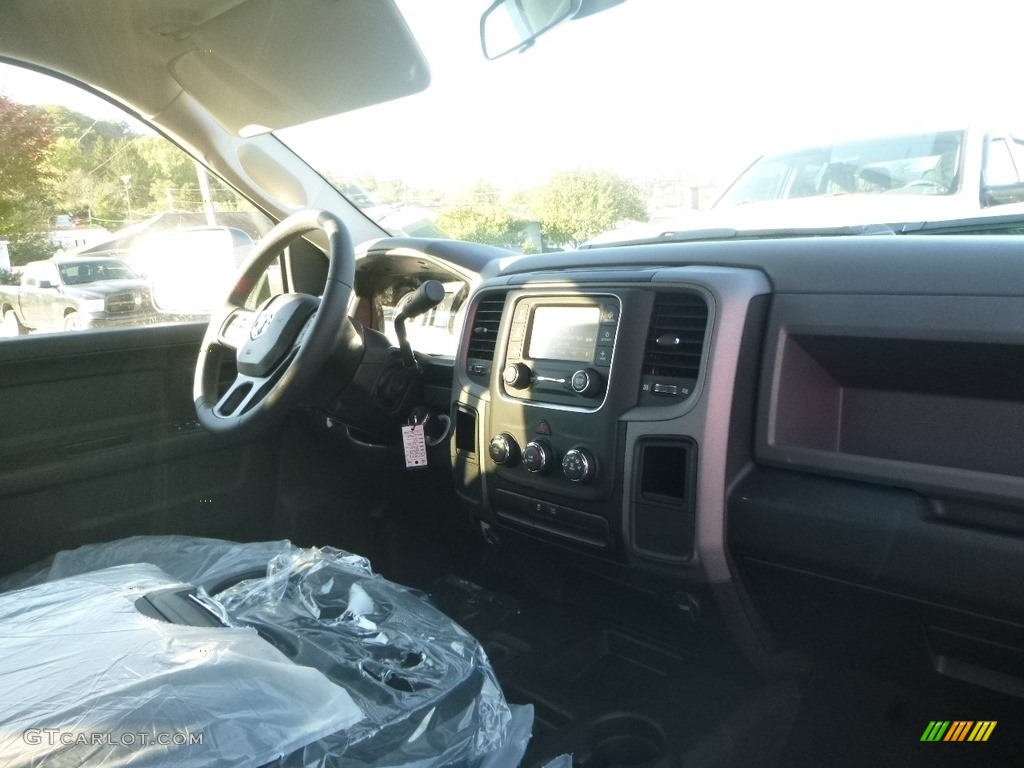 2018 2500 Tradesman Crew Cab 4x4 - Black Forest Green Pearl / Black/Diesel Gray photo #10