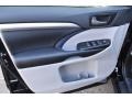 Ash 2019 Toyota Highlander SE AWD Door Panel