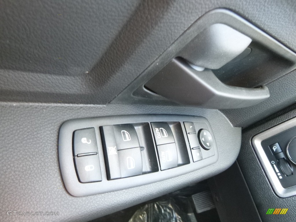 2018 2500 Tradesman Crew Cab 4x4 - Black Forest Green Pearl / Black/Diesel Gray photo #18