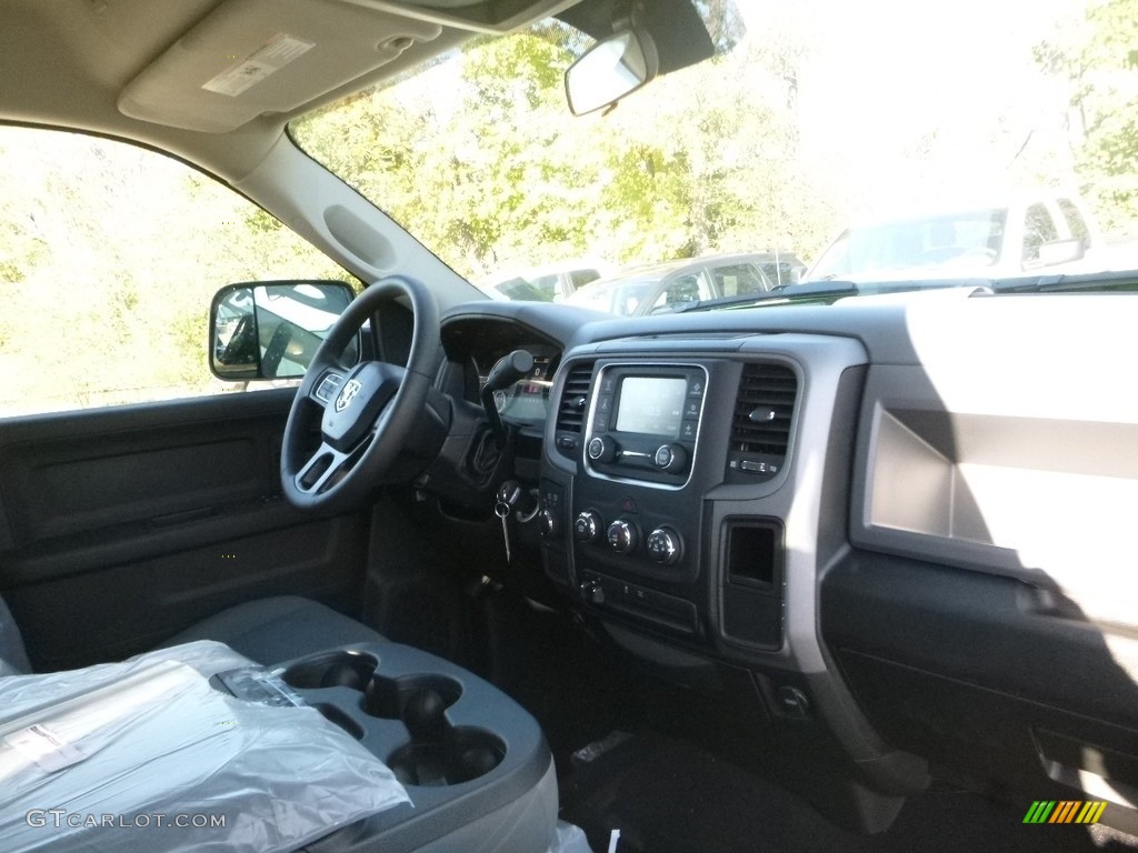 2018 2500 Tradesman Crew Cab 4x4 - Black Forest Green Pearl / Black/Diesel Gray photo #11