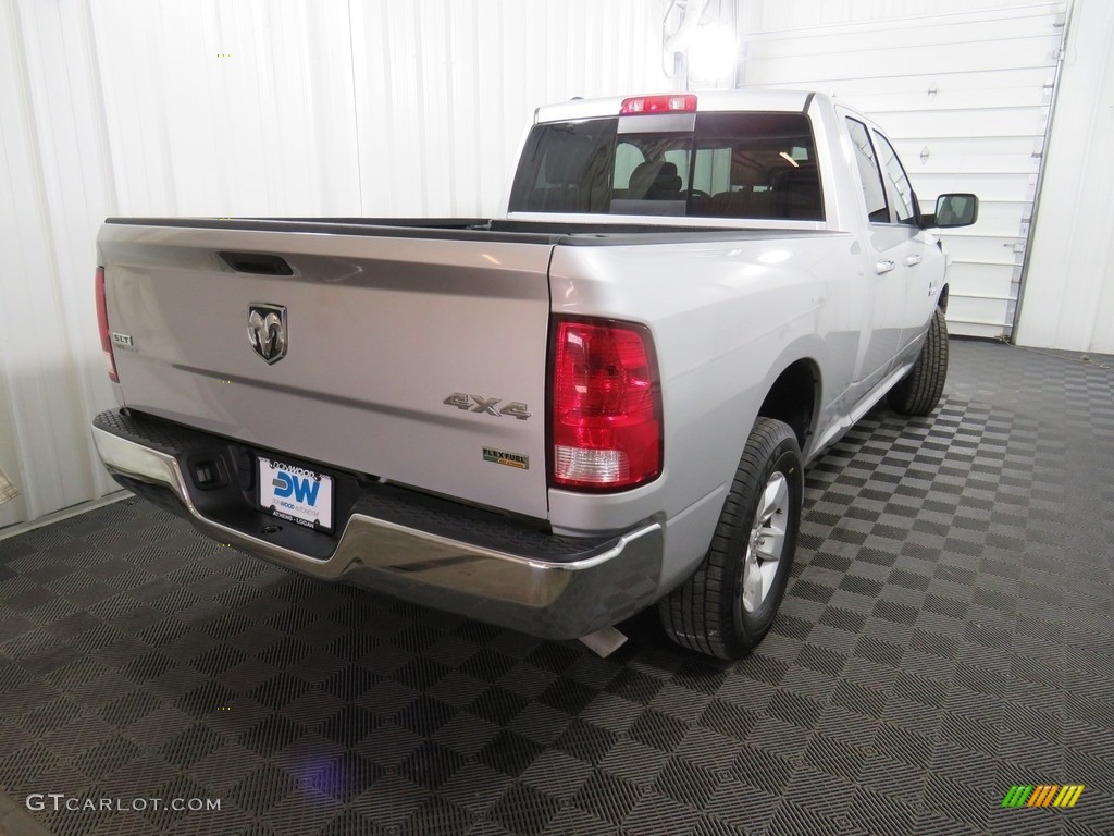 2018 1500 SLT Quad Cab 4x4 - Bright Silver Metallic / Black/Diesel Gray photo #14