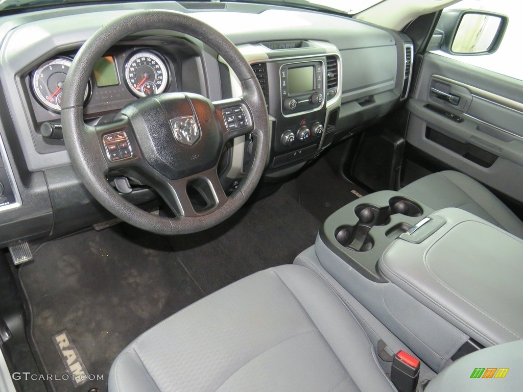 2018 1500 SLT Quad Cab 4x4 - Bright Silver Metallic / Black/Diesel Gray photo #32