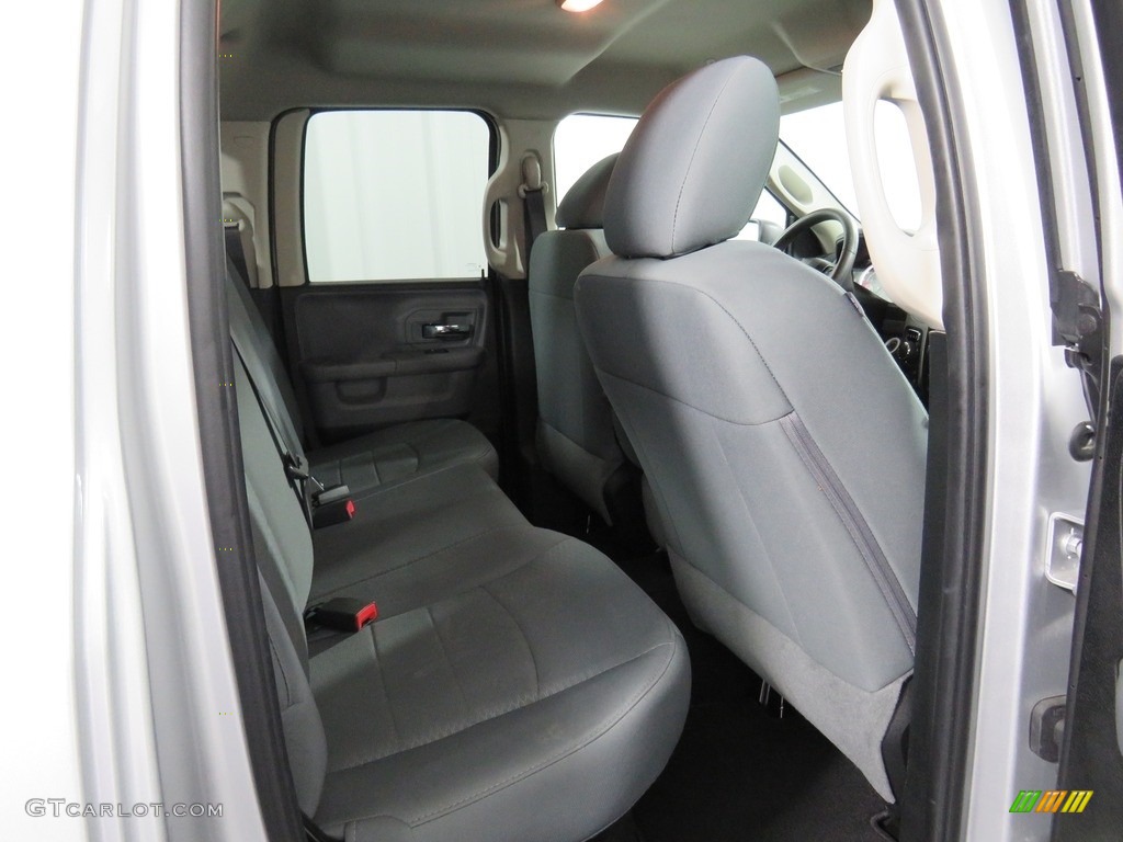 2018 1500 SLT Quad Cab 4x4 - Bright Silver Metallic / Black/Diesel Gray photo #37