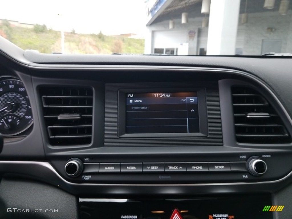 2019 Elantra SE - Symphony Silver / Black photo #14