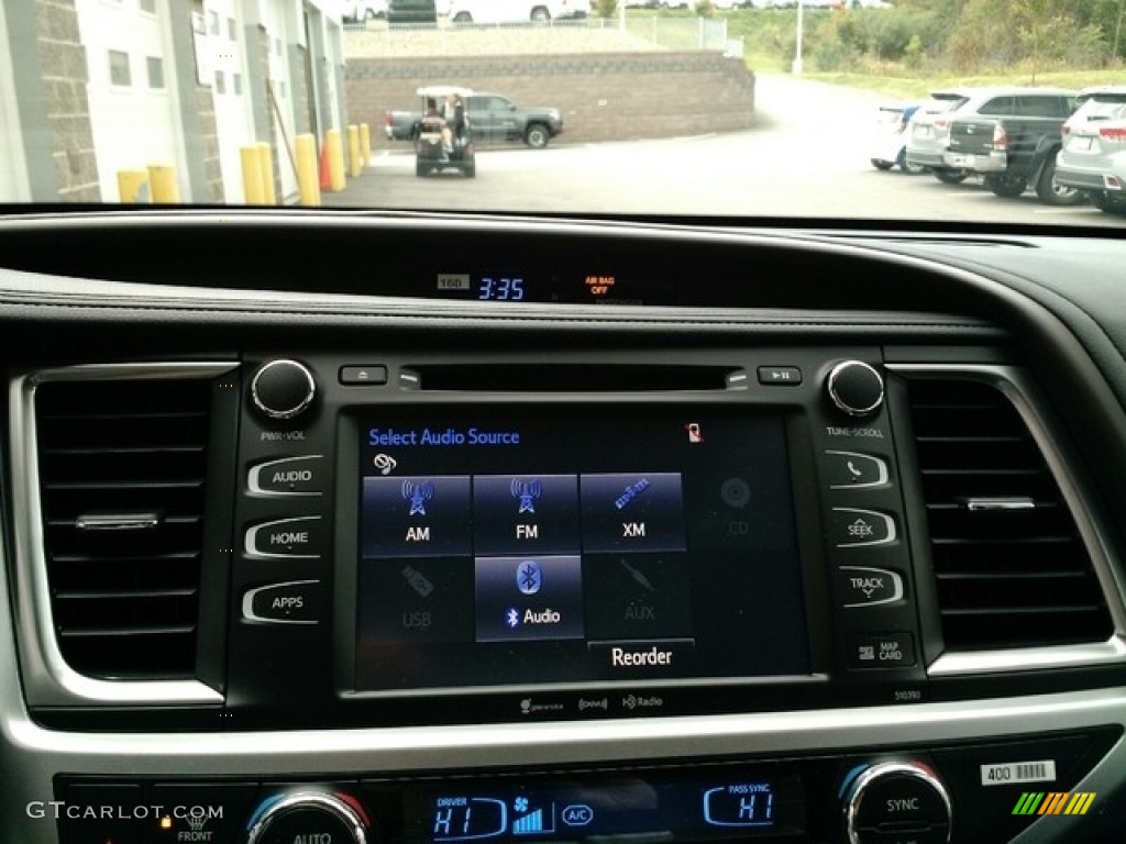 2019 Highlander XLE AWD - Midnight Black Metallic / Black photo #13