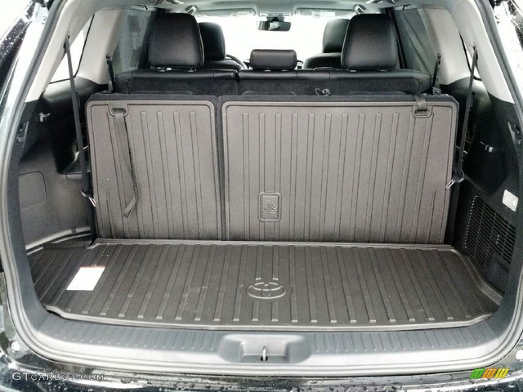 2019 Toyota Highlander XLE AWD Trunk Photo #130076847