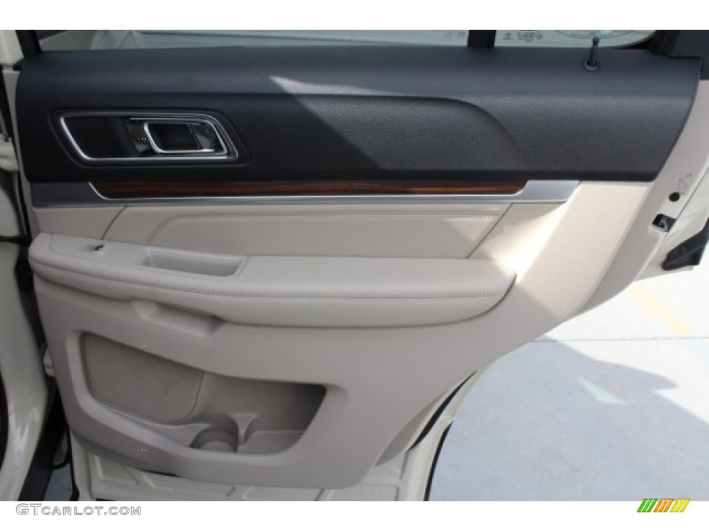 2018 Explorer Limited - Platinum Dune / Medium Stone photo #30
