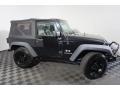 Black - Wrangler X 4x4 Photo No. 4