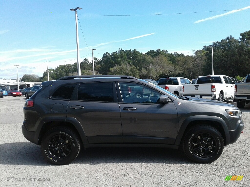 2019 Cherokee Trailhawk Elite 4x4 - Granite Crystal Metallic / Black photo #6