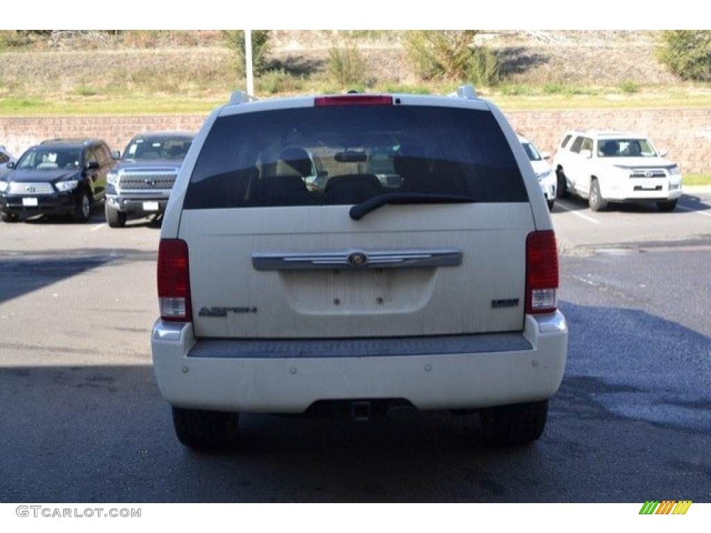 2007 Aspen Limited HEMI 4WD - Cool Vanilla White / Dark Slate Gray/Light Slate Gray photo #5