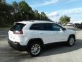 2019 Bright White Jeep Cherokee Latitude  photo #5