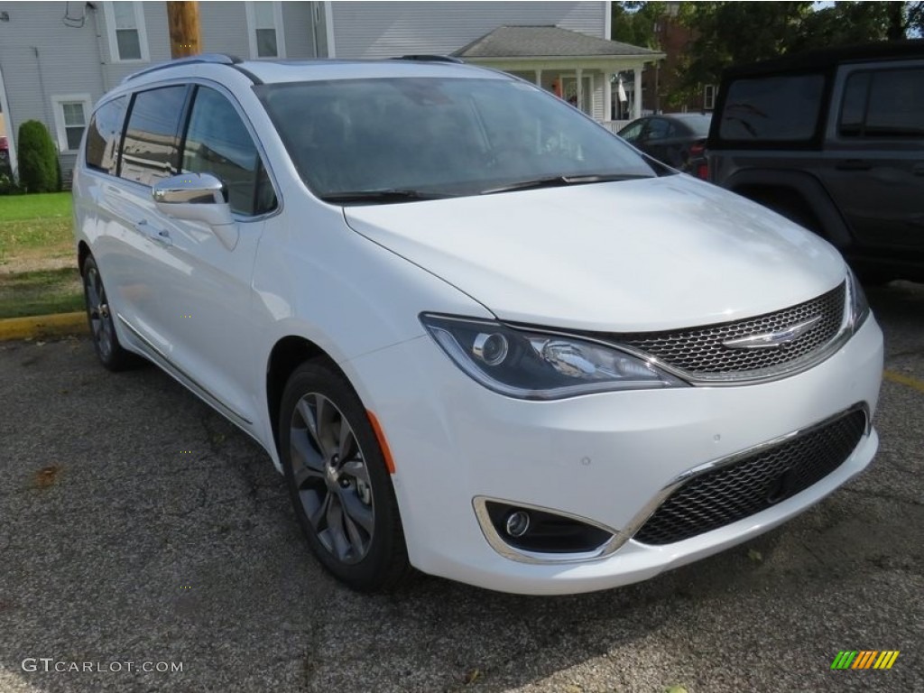 Bright White 2019 Chrysler Pacifica Limited Exterior Photo #130085280