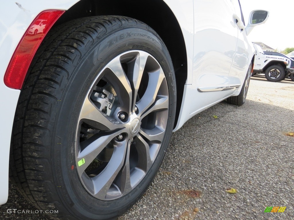 2019 Chrysler Pacifica Limited Wheel Photo #130085607