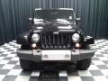 Black - Wrangler Sahara 4x4 Photo No. 3