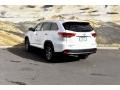 2019 Blizzard Pearl White Toyota Highlander SE AWD  photo #3