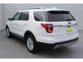 2017 Oxford White Ford Explorer XLT  photo #8