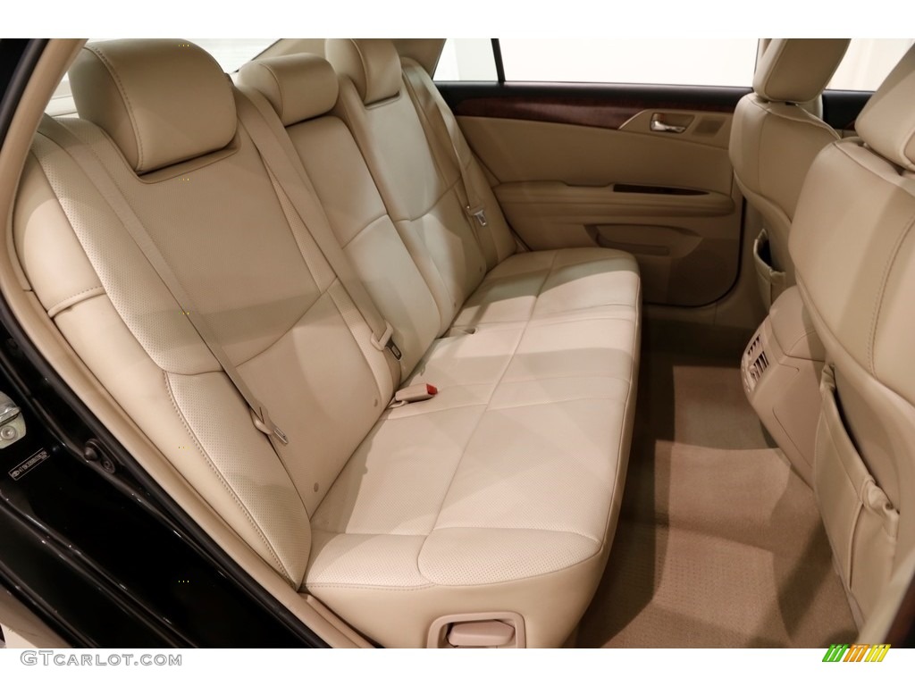 2011 Avalon Limited - Black / Ivory photo #20