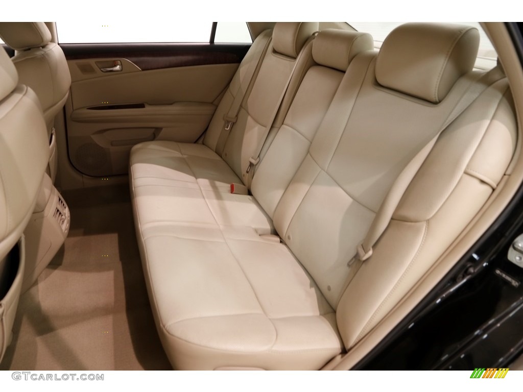2011 Avalon Limited - Black / Ivory photo #21