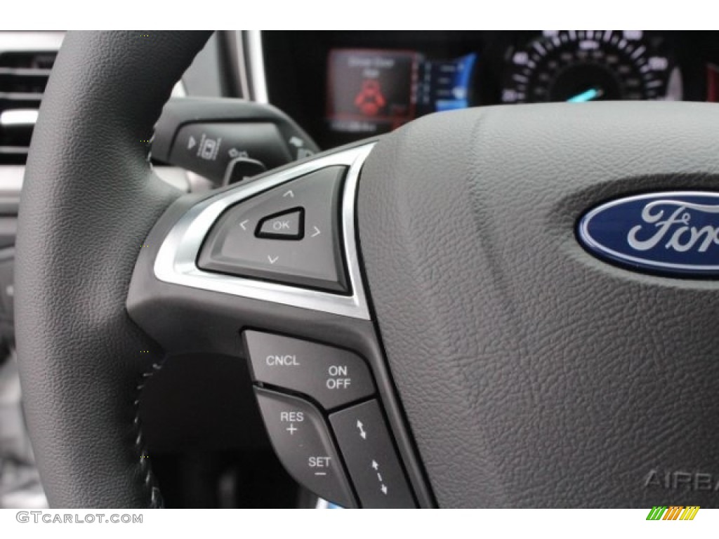 2019 Ford Fusion SE Light Putty Steering Wheel Photo #130107572