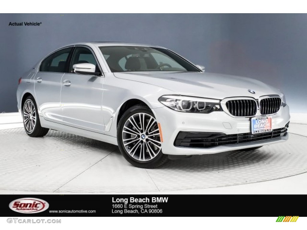 2019 5 Series 530e iPerformance Sedan - Glacier Silver Metallic / Black photo #1