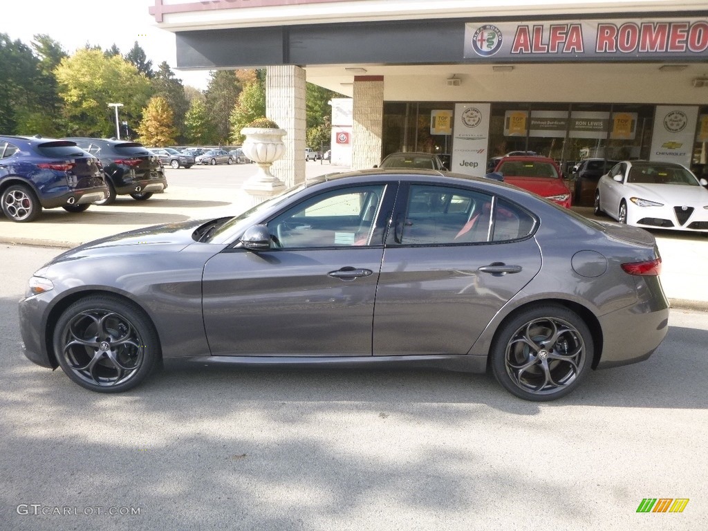 2018 Giulia Ti AWD - Vesuvio Gray Metallic / Black/Red photo #4