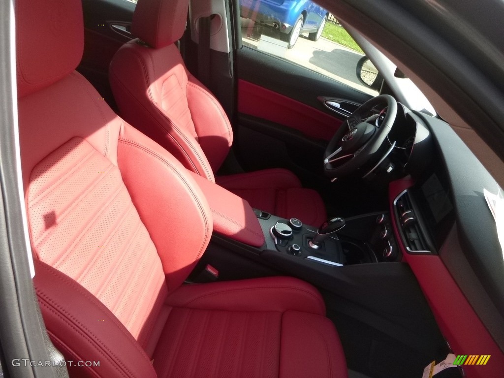 2018 Giulia Ti AWD - Vesuvio Gray Metallic / Black/Red photo #15