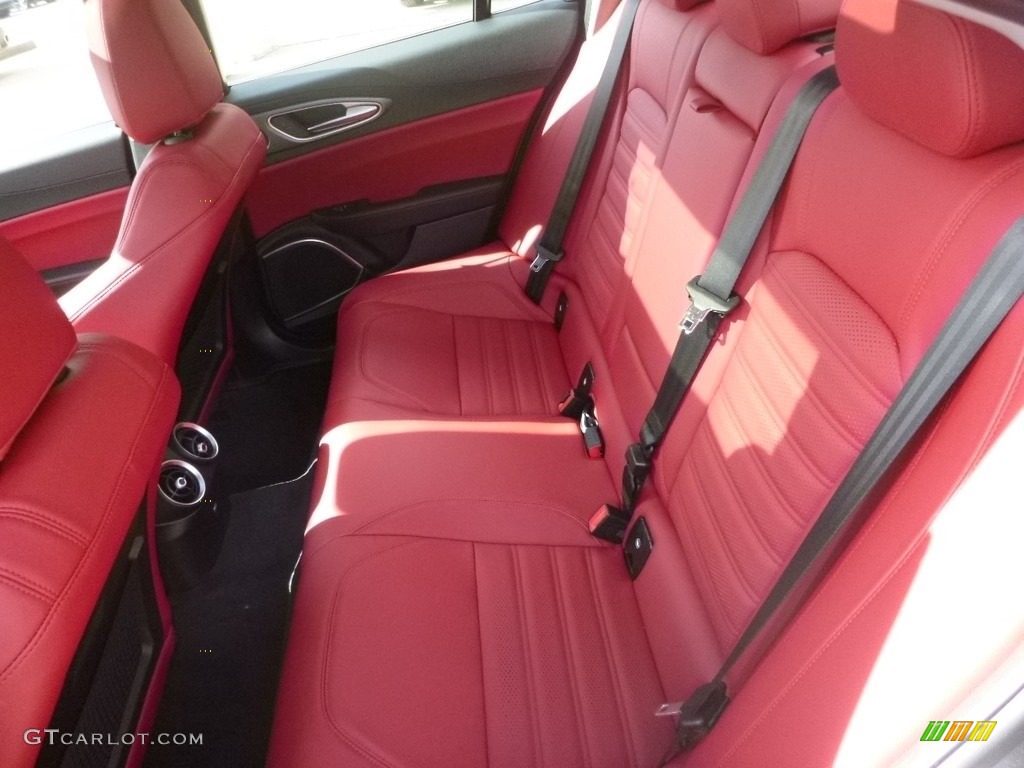 2018 Giulia Ti AWD - Vesuvio Gray Metallic / Black/Red photo #18