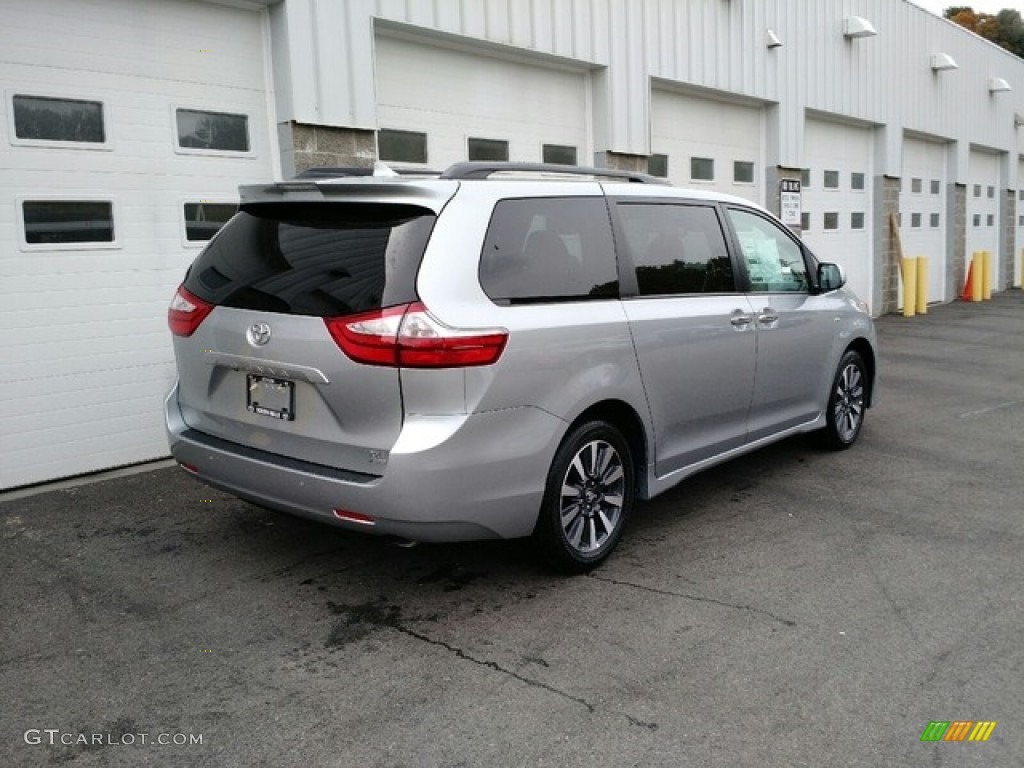 2019 Sienna XLE - Celestial Silver Metallic / Ash photo #3