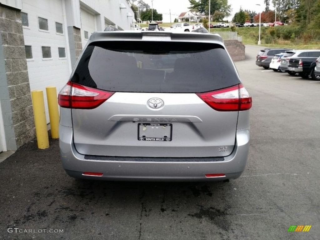 2019 Sienna XLE - Celestial Silver Metallic / Ash photo #4