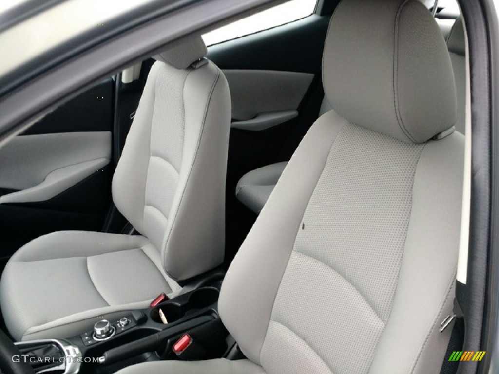 Gray Interior 2019 Toyota Yaris LE Photo #130114727