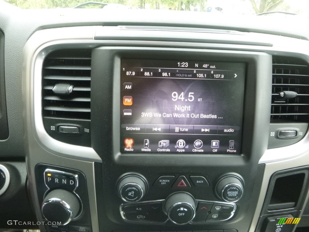 2014 1500 SLT Quad Cab 4x4 - Granite Crystal Metallic / Black/Diesel Gray photo #16