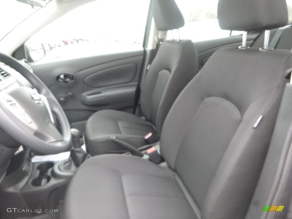 Charcoal Interior 2019 Nissan Versa S Photo #130121897