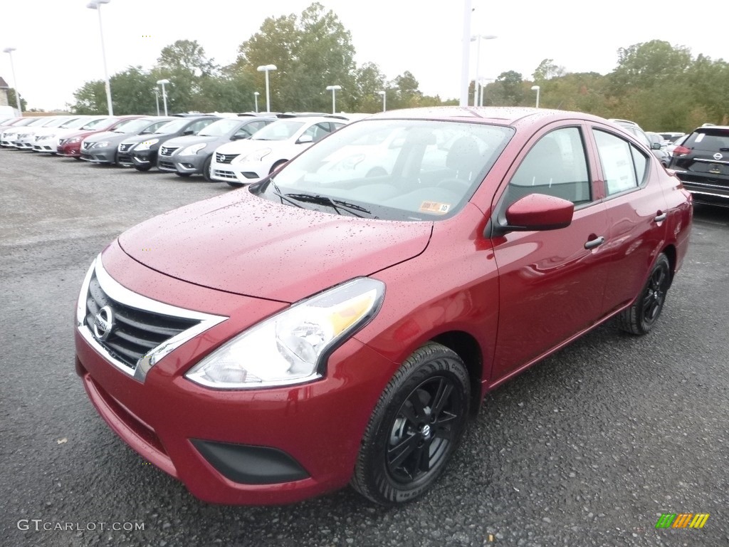 2019 Versa S Plus - Cayenne Red Metallic / Charcoal photo #8