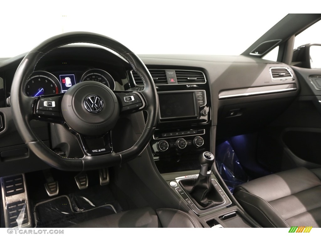 2016 Volkswagen Golf R 4Motion w/DCC. Nav. Dashboard Photos