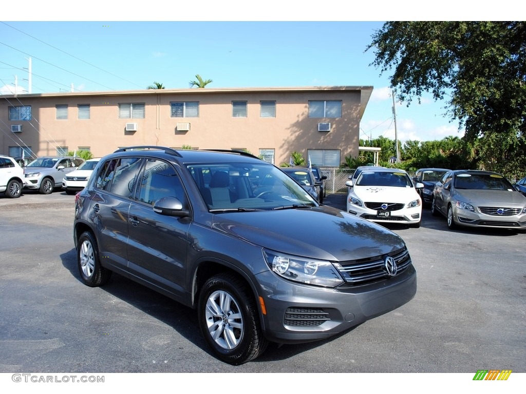 2016 Tiguan S - Pepper Gray Metallic / Beige/Black photo #1