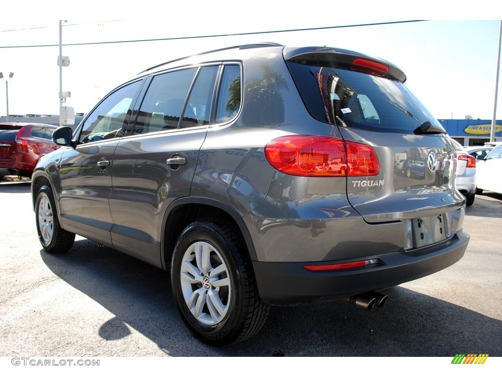 2016 Tiguan S - Pepper Gray Metallic / Beige/Black photo #7