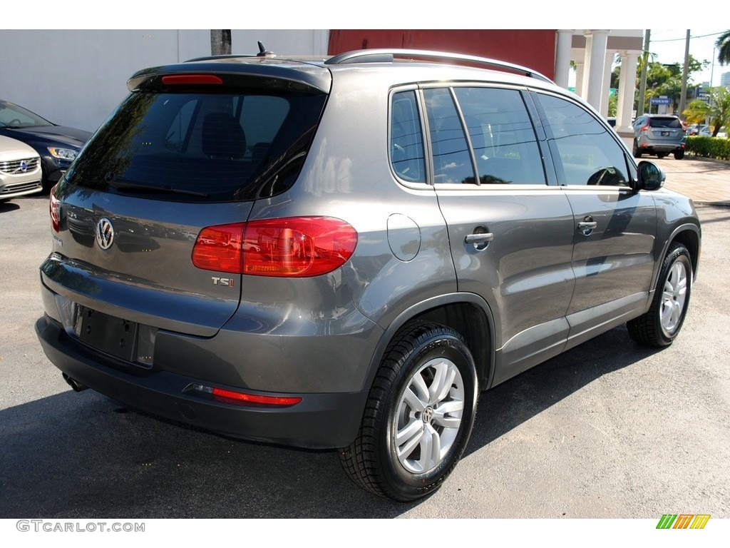 2016 Tiguan S - Pepper Gray Metallic / Beige/Black photo #9