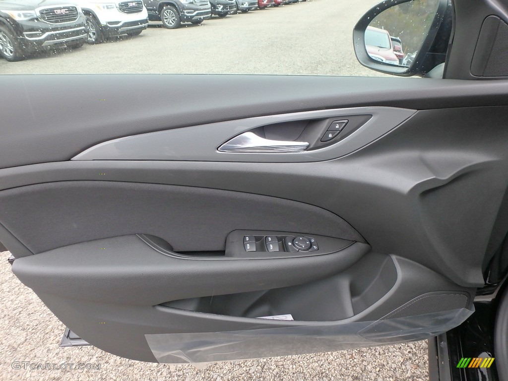 2019 Buick Regal TourX Preferred AWD Ebony Door Panel Photo #130134203