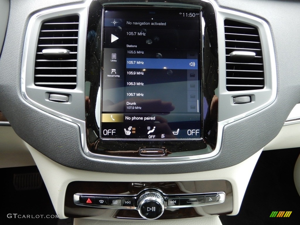 2019 Volvo XC90 T5 AWD Momentum Controls Photo #130134566