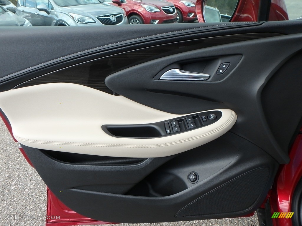 2019 Buick Envision Preferred AWD Light Neutral Door Panel Photo #130134752