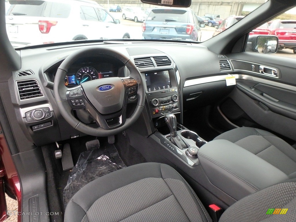 Medium Black Interior 2019 Ford Explorer XLT 4WD Photo #130135055