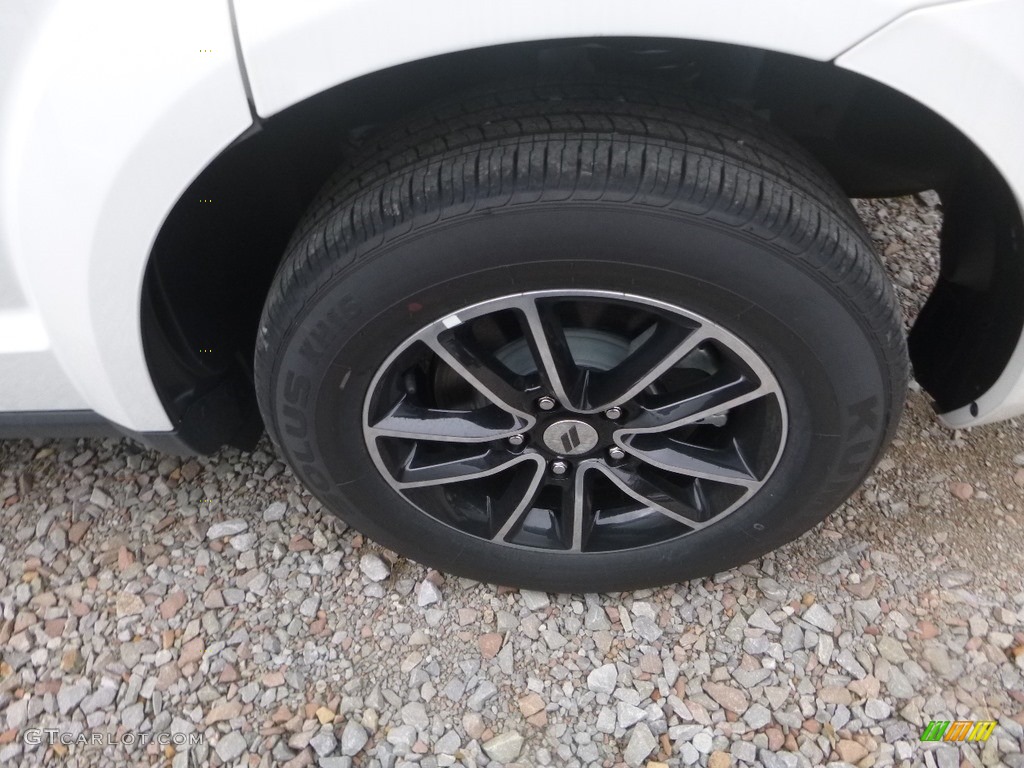 2018 Journey SE - Vice White / Black photo #2