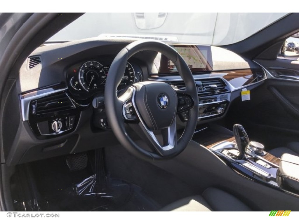 2019 5 Series 530e iPerformance Sedan - Bluestone Metallic / Black photo #4