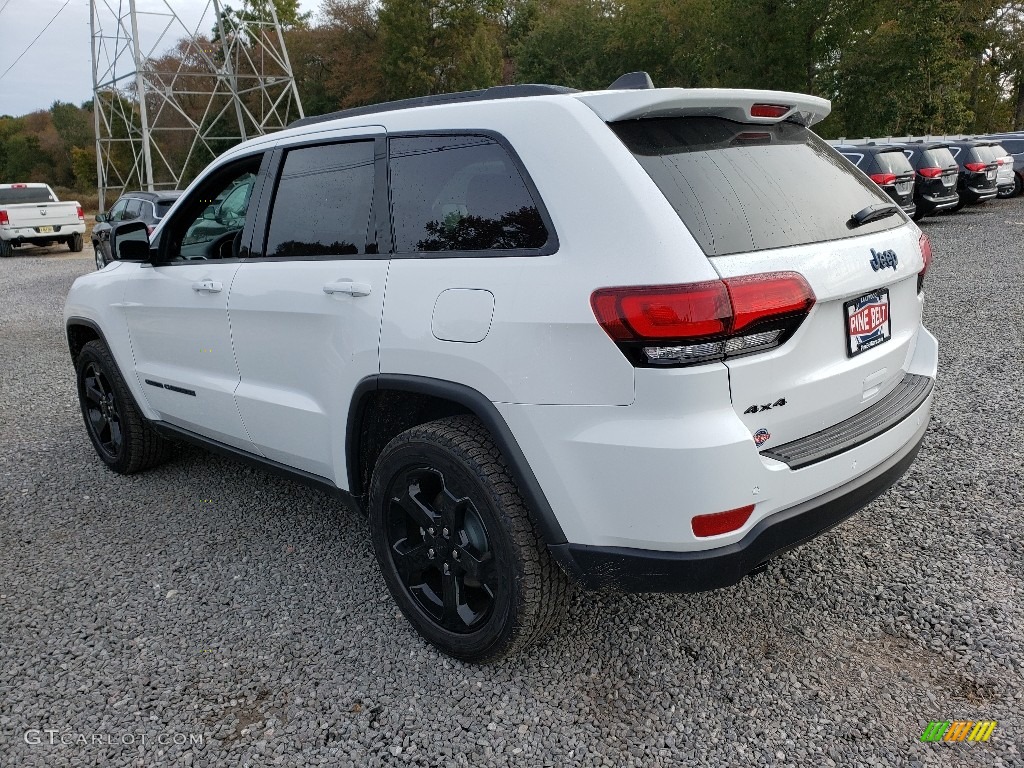 2019 Grand Cherokee Laredo 4x4 - Bright White / Black photo #4