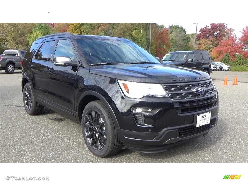 Agate Black Ford Explorer