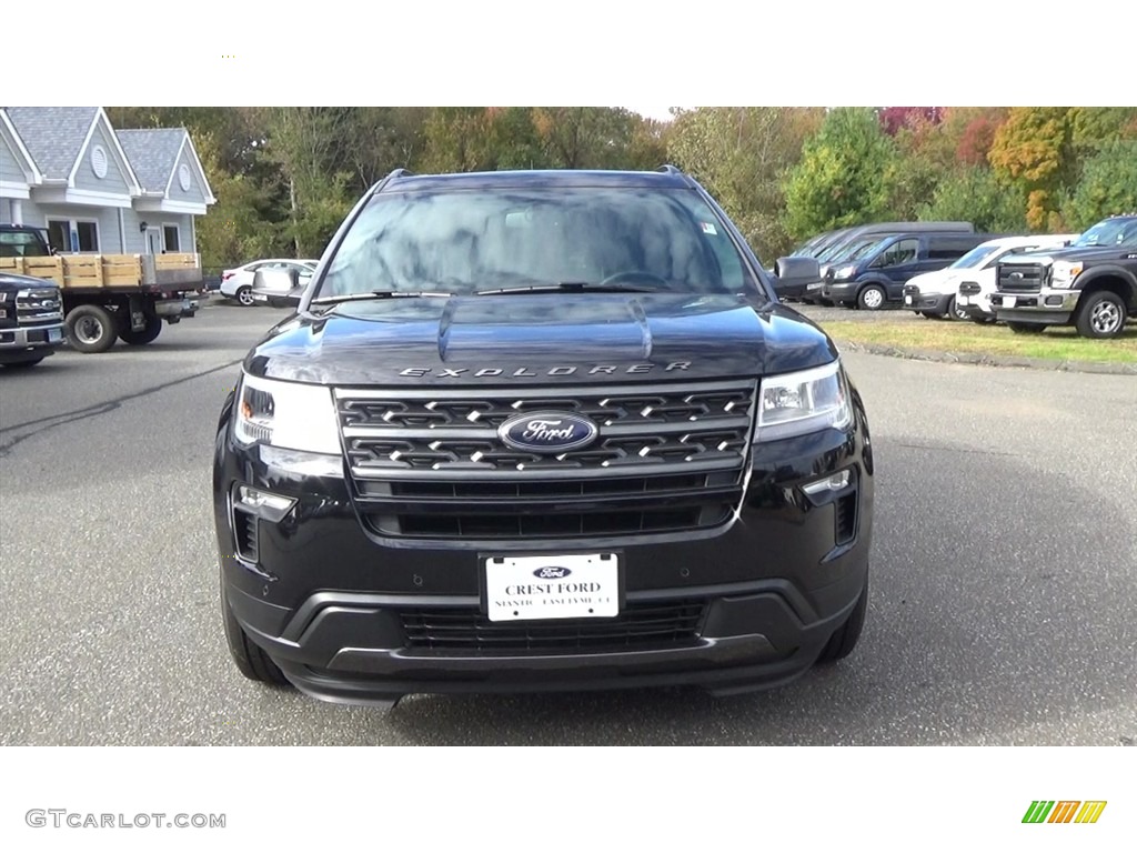 2019 Explorer XLT 4WD - Agate Black / Medium Black photo #2