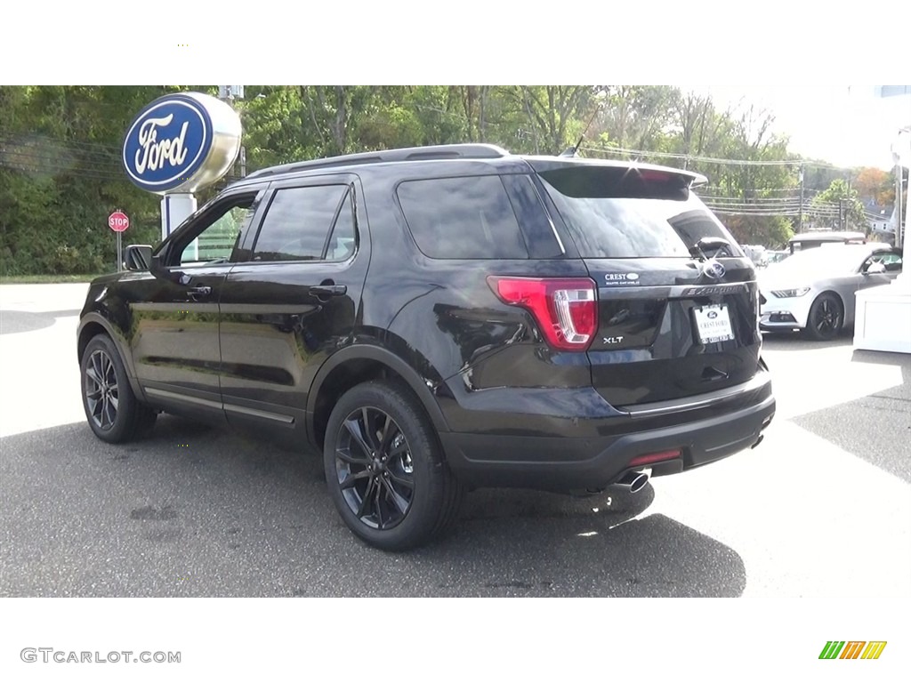 2019 Explorer XLT 4WD - Agate Black / Medium Black photo #5